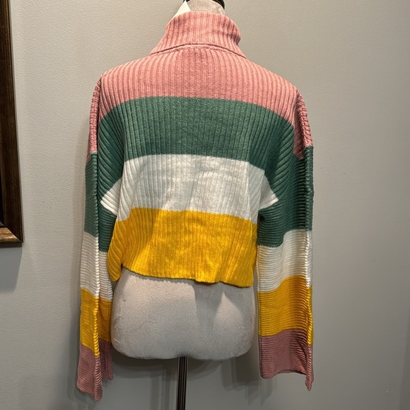 Awoo stripped rubbed cropped turtleneck NWT L - Picture 4 of 11